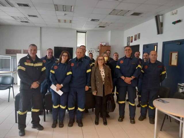Την Διεύθυνση Αστυνομίας και την Πυροσβεστική Υπηρεσία Ημαθίας επισκέφθηκε η υποψήφια βουλευτής (NΔ) Στέλλα Αραμπατζη
